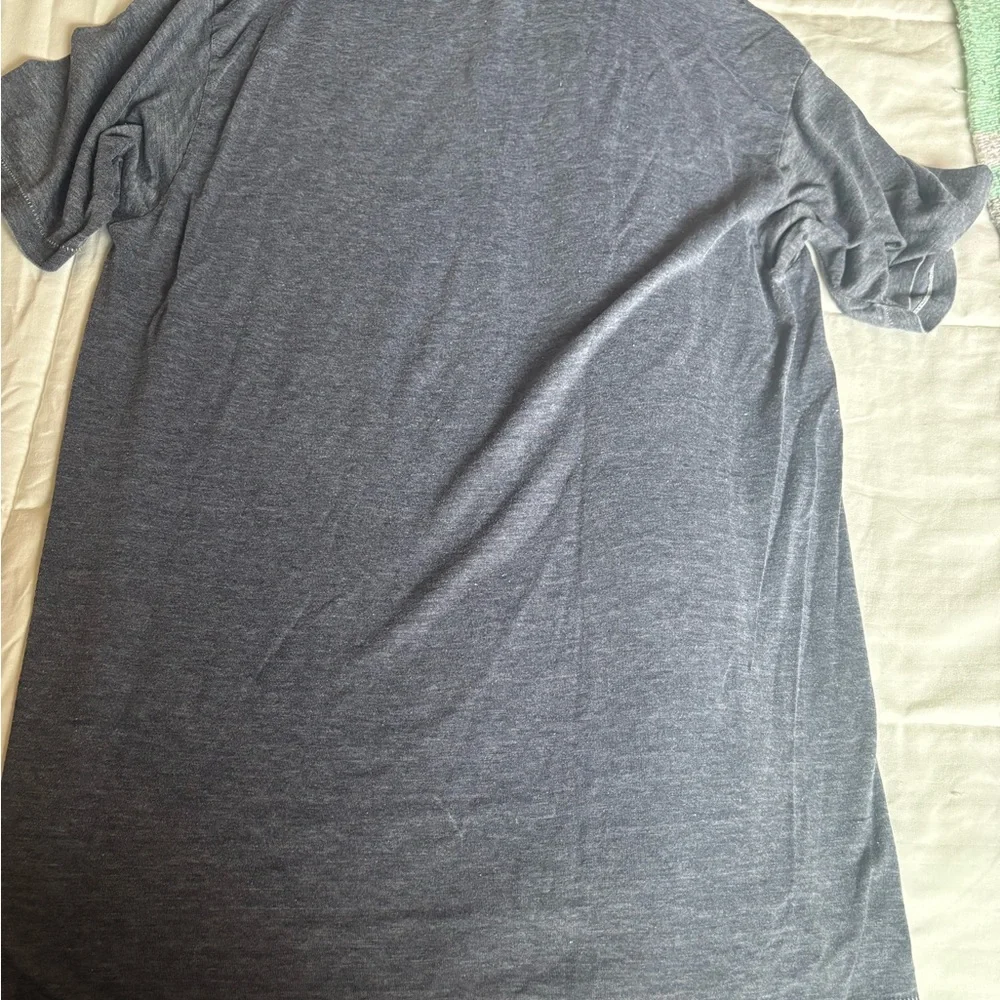 Gray Graphic Women's Top - Picture 2 of 2